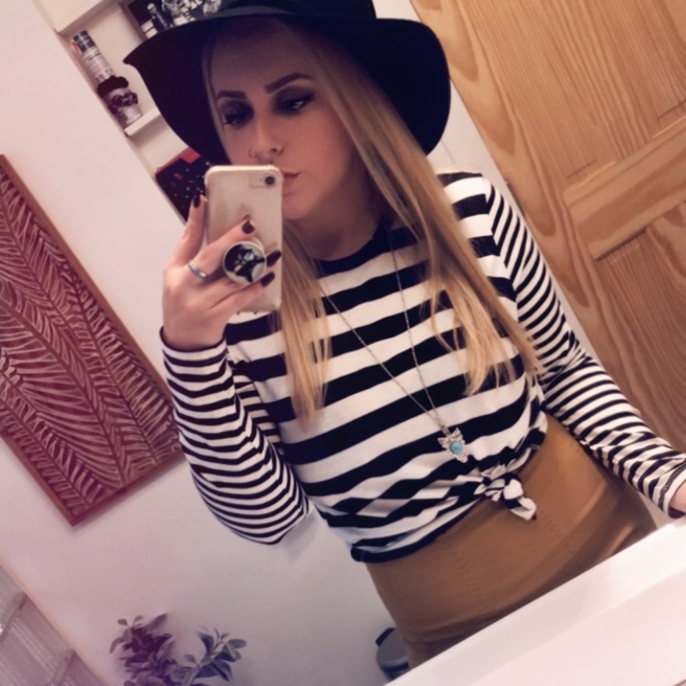 Meet your Posher - Picture 1 of 1